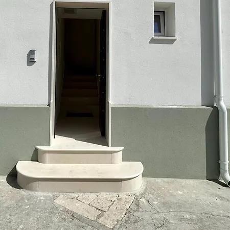 Verso I Sassi Con Parcheggio Privato